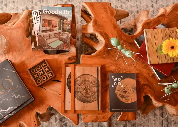 Wood Hotel